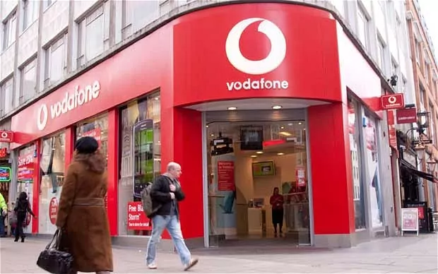 Vodafone: ecco due offerte da attivare entro oggi 18 aprile: attivazione gratis e sconto del canone