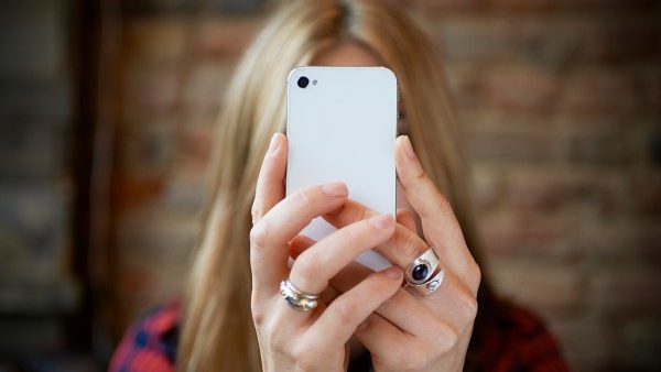 donne-smartphone.jpg