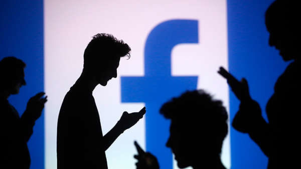 Facebook porta alla depressione