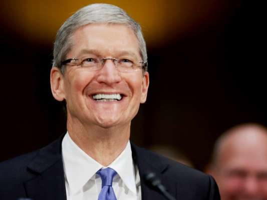 Tim Cook è stato il CEO più pagato del 2016 secondo Standard and Poor's