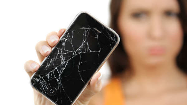 Parlamento Europeo vuole smartphone più duraturi e facili da riparare