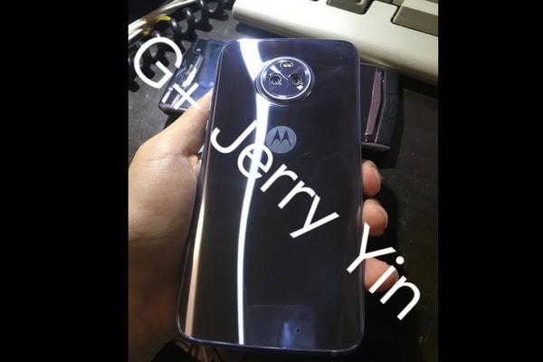 Moto X4
