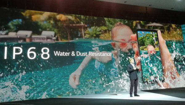 LG V30