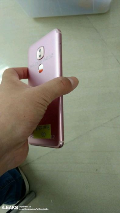 LeEco-Le-X7-rear-2 Leeco Le X7 nelle prime immagini dal vivo: ma verrà mai presentato? - immagine 4