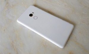 Xiaomi Mi MIX 2 Ceramic White, Lei Jun pubblica alcune foto del device! - immagine 2