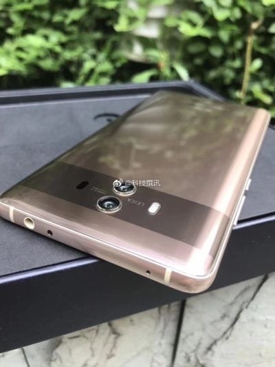 Huawei-Mate-10-real-life-image-and-packaging-leak-2-400×533 Huawei-Mate-10