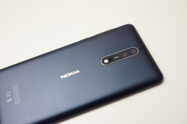 Nokia 8