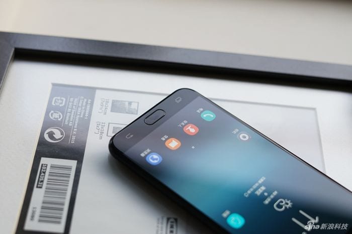 samsung-galaxy-c8-4