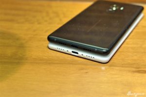 Xiaomi Mi Mix 2 Full Ceramic Version è potente, bello ed elegante - immagine 6