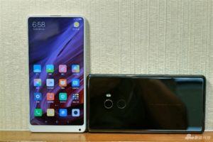 Xiaomi Mi Mix 2 Full Ceramic Version è potente, bello ed elegante - immagine 15