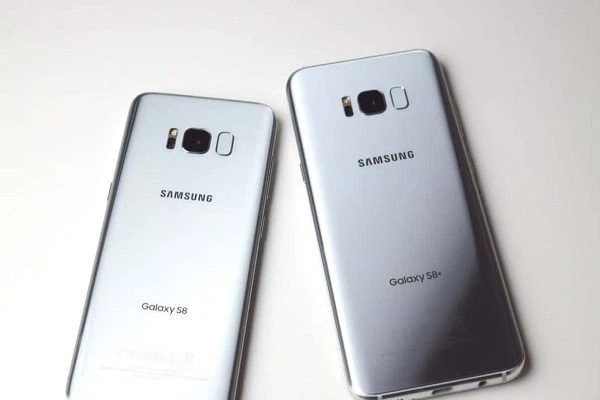 Samsung-Galaxy-S8-Plus-Logo