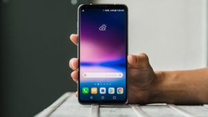 LG V30 in super sconto su ePrice
