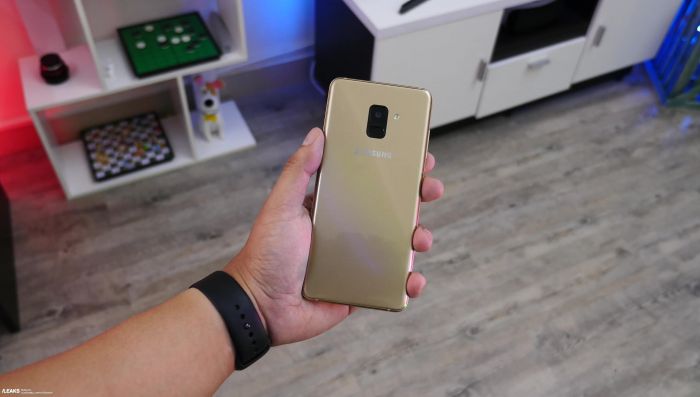 Galaxy A8 (2030) new photo