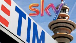 Sky e Mediaset come Tim e Vodafone: si torna alla fatturazione mensile per tutti
