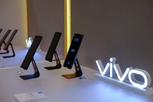 Vivo X30: nuovi render mostrano un design senza cornici impressionante