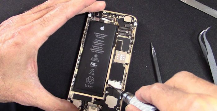 Apple rimanda la sostituzione della batteria