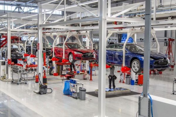 Catena di montaggio Tesla