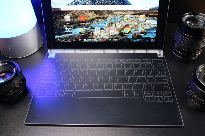 IMG_1599 Lenovo Yoga Book