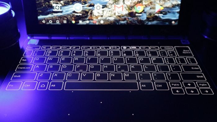 IMG_1613 Lenovo Yoga Book