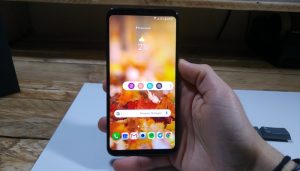 LG V30 design