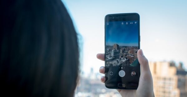 OnePlus 5 aggiornamento Netflix Amazon Prime VIdeo HD