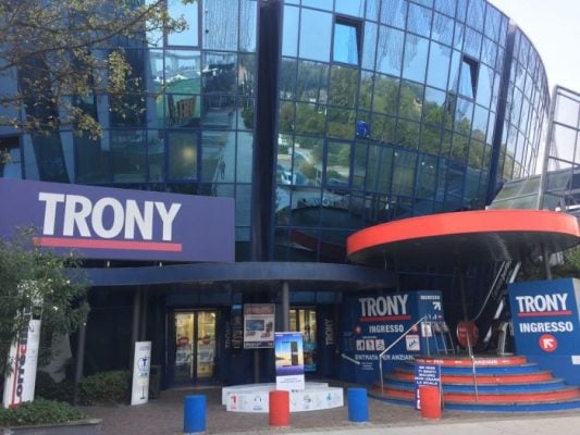 trony