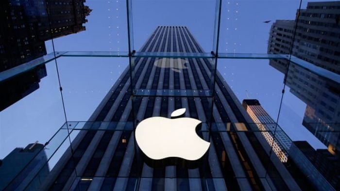 Prende vita la prima causa contro Apple