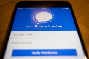Signal riceve 50 milioni di dollari da WhatsApp