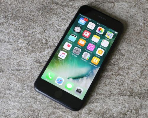 Apple iPhone 7