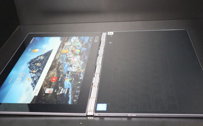 mod aperto Lenovo Yoga Book
