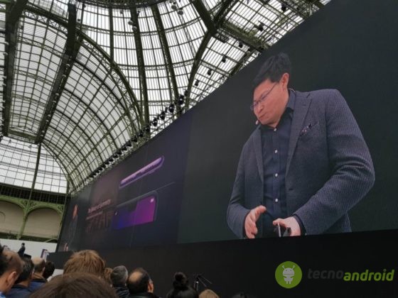 Huawei P20 e P20 Pro ufficiali: 3 camere, Intelligenza Artificiale e display Full-Screen