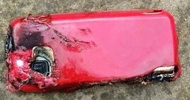 Esplosione di un Nokia 5233 causa la morte di una ragazza in India