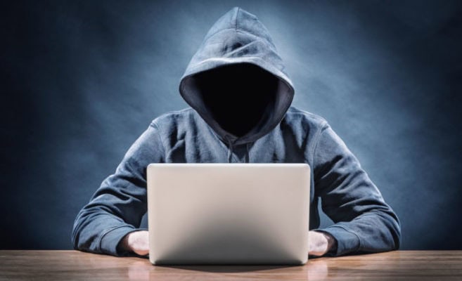 Ladri si fingono autori su Amazon per riciclare denaro