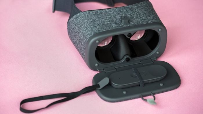 Google DayDream VR smartphone