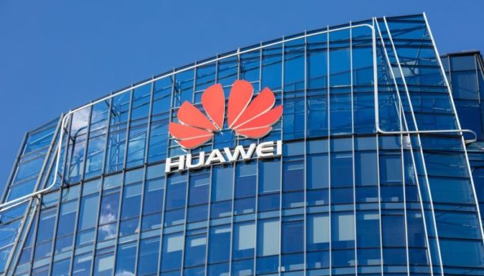 Huawei, al via la pubblicità aggressiva nei confronti di Apple e Samsung