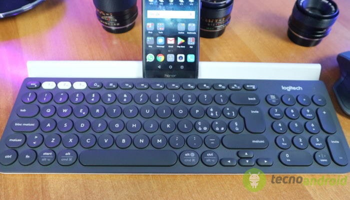 Logitech K780