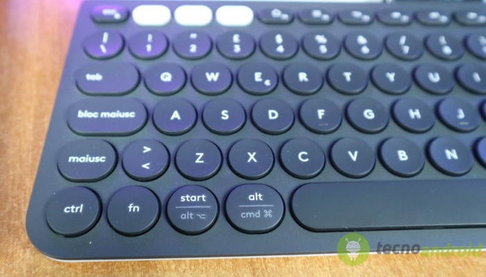 Logitech K780