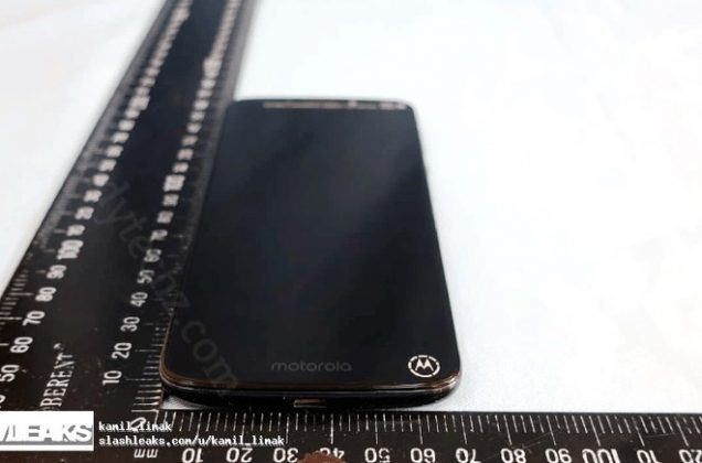Motorola Moto G6 Play frontale