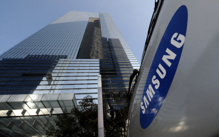 Samsung continua a spingere su Bixby