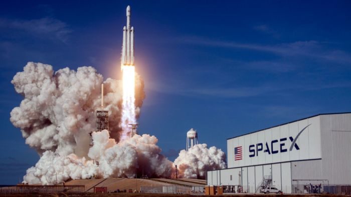 SpaceX Falcon Heavy Rocket