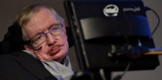 Stephen Hawking morto