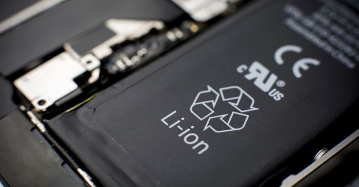 Tipica batteria al litio per smartphone