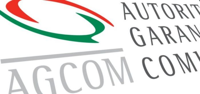 L’AGCOM si è pronunciata con fermezza contro il sovrapprezzo imposto da Vodafone. Era l’unica compagnia in Italia ad applicarlo ma non sarà più così.