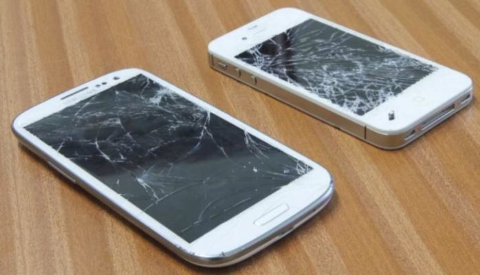 eliminare graffi displau smartphone