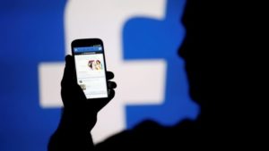 Caso Facebook: in questo modo puoi sapere quali applicazioni hanno accesso ai tuoi dati