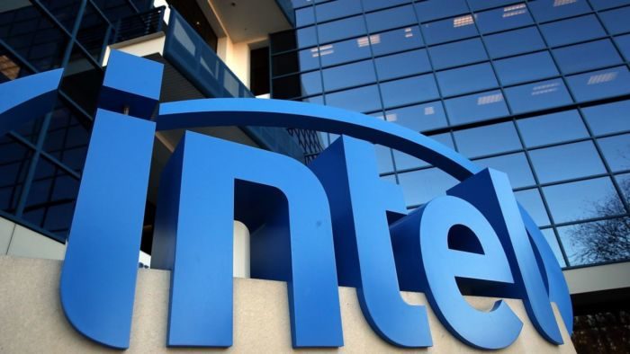 Intel è pronta ad acquisire Broadcom