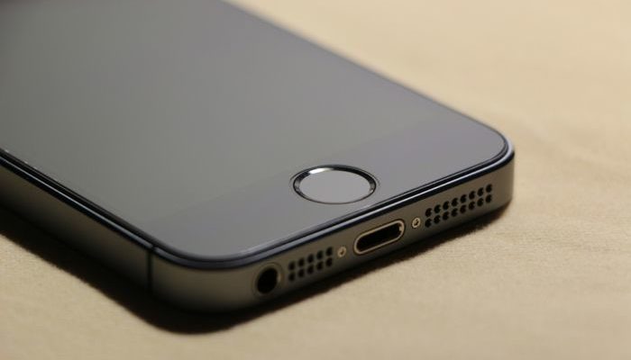 Risolvere il problema dello schermo nero su iPhone