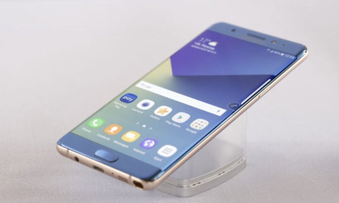 Smartphone pericolosi, ecco la lista di Forbes