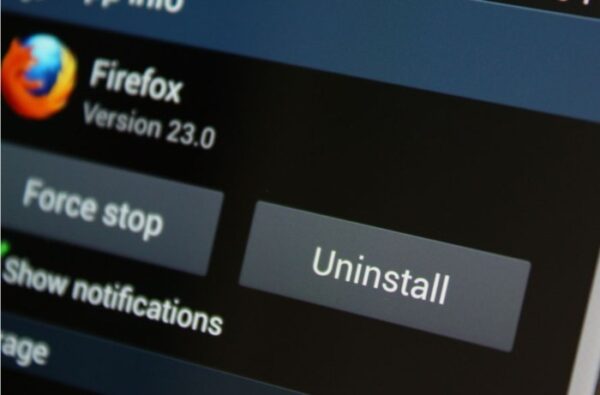 Android: 4 applicazioni del Play Store da cancellare subito dallo Smartphone