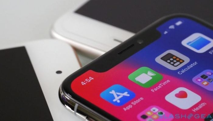 Apple, problema con la fornitura dei display